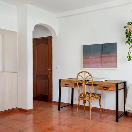 Flamingo House Corroios